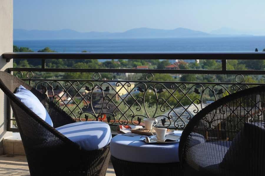 Iakovakis Suites & Spa Koropi Kamer foto